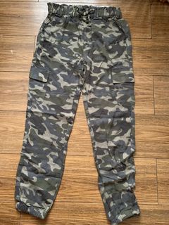 (Category: ) located in . Submitted by she.shop (Listing ID 1305506211, Image 1). Description: .