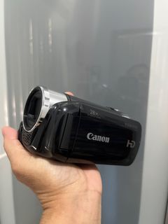 Canon VIXIA HF R20 Flash Memory Camcorder (Black)