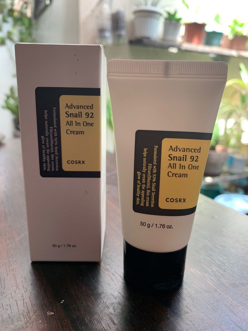 COSRX Advanced Snail 92 All in One Cream (Category: Face Care) located in Dasmarinas. Submitted by gothic_biatch (Listing ID 1305539946, Image 2). Description: 🌷 bought for 339 at orange app (official store) 🌷 twice used lang, 2 pea-sized amount lang nabawas 🌷 expiry date: 04/2026 🌷 rfs: di hiyang sa skin ko.
