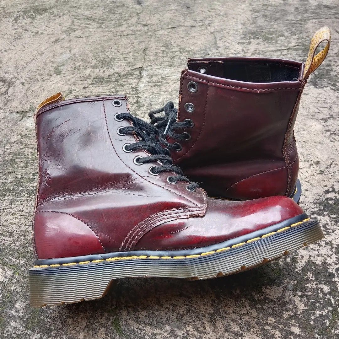 Dr. Martens 14585 Fesyen Pria Sepatu Sepatu Boot di Carousell