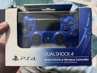 DS4 v2 (PS4 Controller) - ORIGINAL BLUE with BOX!!!