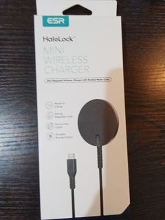 esr halolock mini wireless charger model 2c562
