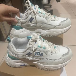 Affordable Fila Sneakers Between S 60 S 70 US 7 Size in Singapore Carousell