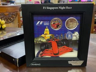 FORMULA 1 - F1 Singapore Grand Prix 2008 SINGTEL Medallion & Cupro Nickel Proof Like Coin Set - Used - Michael Schumacher , Lewis Hamilton not Gold or Silver Coin