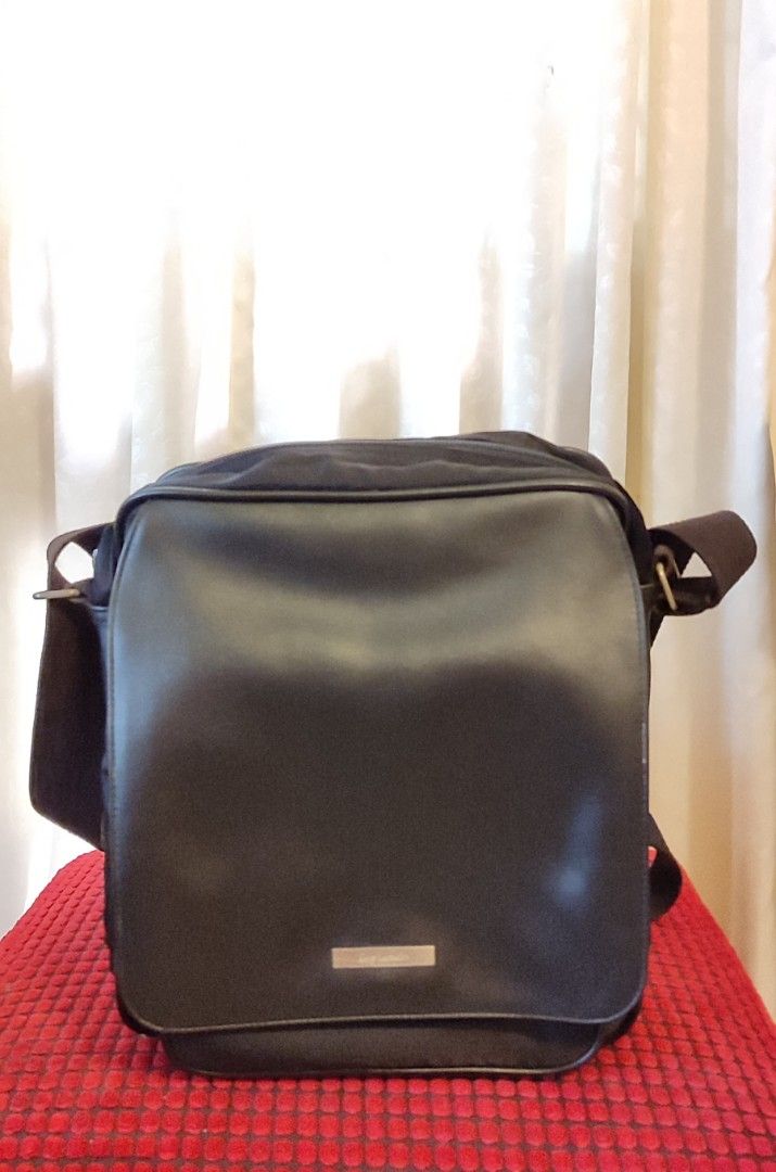 Guy Laroche sling bag/side bag - Main Image