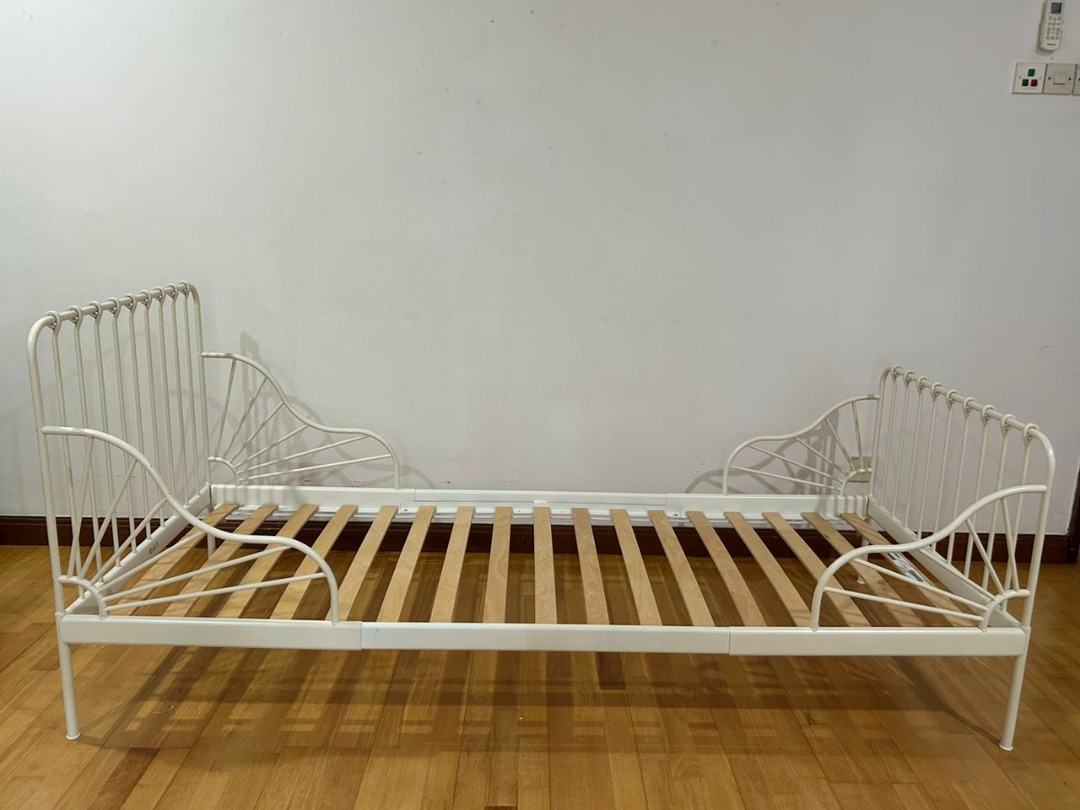 Ikea Minnen Bed Frame, Ikea Luroy Bed Slats, Ikea Vyssa mattress