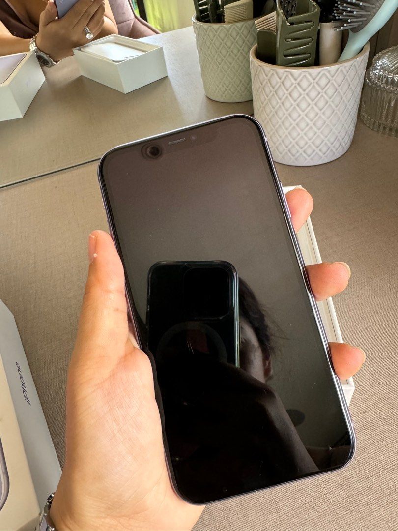 Iphone 11 256G (Category: iPhone 11 Series) located in San Juan City. Submitted by closetbykiz (Listing ID 1305522170, Image 3). Description: - First owned bought in Power Mac with Box and Receipt - Open line - Battery Health: Needs Service (You can change to original and new battery for less than 5k) - Face ID working, Speakers working, Camera Working - No history of repair - Slight scratch sa screen (very small & minimal) RFS: Upgraded to lates
