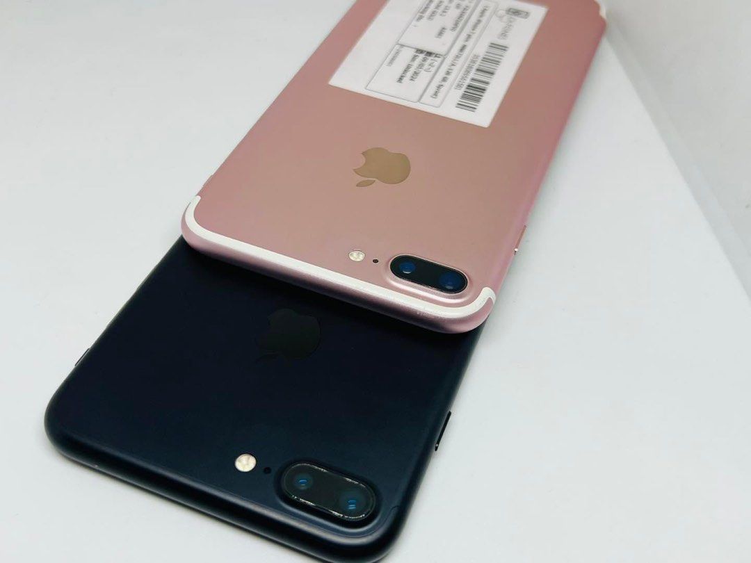 iPhone 7plus 128gb (Category: iPhone 7 Series) located in Manila. Submitted by TekiCashGadgetsph (Listing ID 1305507147, Image 3). Description: (FU) Open-line, any sim working (worldwide) - Guaranteed original iPhone not fake/copy accessories with box Secondhand Good as new not abused! Presentable •Original Lcd • no issue hidden issues • no apple id / iCloud id • Good batthealth • Good cam front/back • Good Performance • Good touch id • Good use 