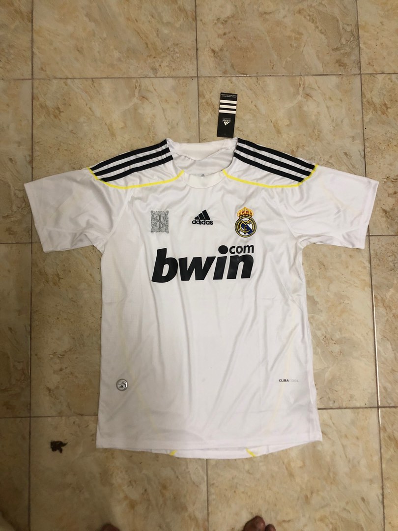Jersey real madrid 2009/2010, Men's Fashion, Activewear on Carousell