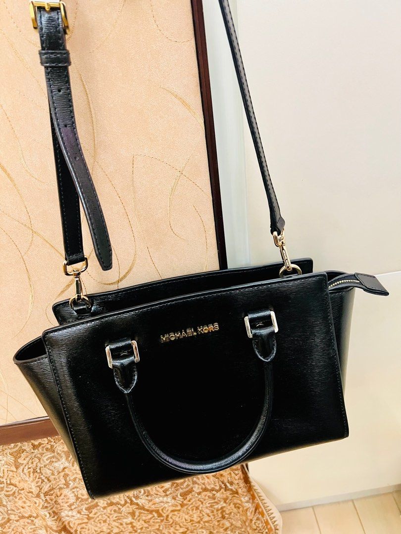 Michael Kors Selma medium textured patent leather tote Carousell