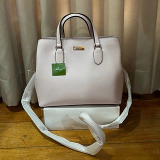 (Category: ) located in . Submitted by closetbykayla (Listing ID 1305557854, Image 1). Description: .