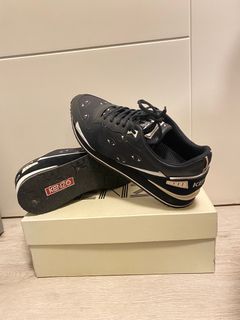 （分類：）位於 。 由 terenceloo 提交（商品編號 1305639291，圖片 1）。簡介： 。