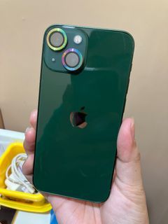 lady owned iPhone 13 mini under warranty