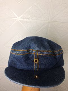 Levis beret hat