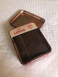 LEVI'S Men Leather Billfold Bifold Wallet w/ RFID Protection Dark Brown WITH TIN BOX