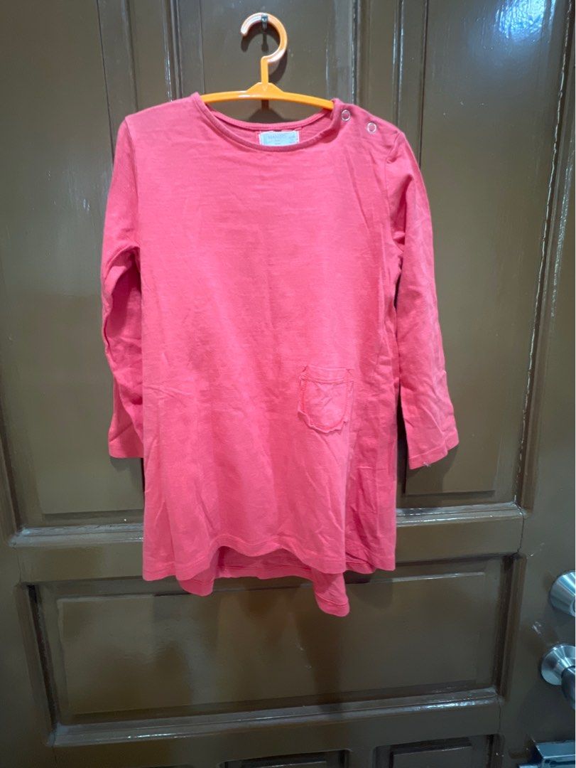 Mango kids long sleeve dress (Category: Babies & Kids Fashion) located in Pasig City. Submitted by ydlema (Listing ID 1305517584, Image 1). Description: .