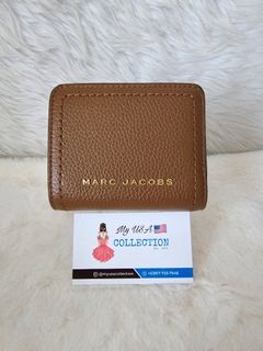 Marc Jacobs Groove Mini Compact Wallet in Cognac