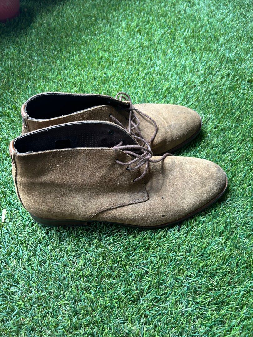 Massimo Duti Casual Suede Shoes (Category: Casual Shoes) located in Pasig City. Submitted by shepherd318 (Listing ID 1305509408, Image 3). Description: .