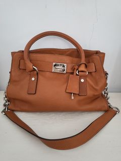 (Kategori: ) berada di . Dikirim oleh Demira (ID iklan 1305506304, Gambar 1). Deskripsi: .