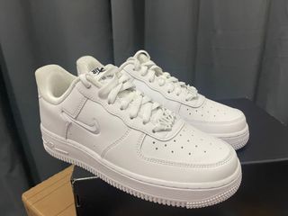 (Category: ) located in . Submitted by katrishascloset (Listing ID 1305575406, Image 1). Description: .