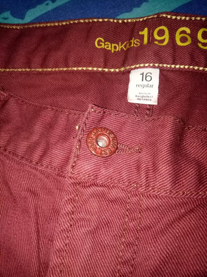 original gap jeans red size 32 (Category: Jeans) located in Manila. Submitted by freespace01 (Listing ID 1305502449, Image 2). Description: gapkids jeans but fits adults length - 40 inches waist - 32 inches.