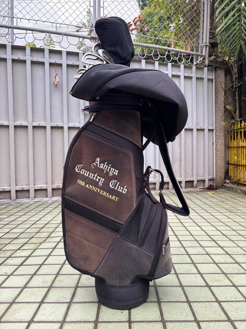 PowerBilt Golf Set for Beginners (Category: Golf) located in Manila. Submitted by eclipse58 (Listing ID 1305504428, Image 2). Description: COMPLETE PowerBilt Master 2 Golf Set ✅️ 3-9 Irons, Pitching Wedge & Sand Wedge ✅️ MacGregor Key-Site Driver, MacGregor Key-Site 3 & 5 Woods ✅️ Putter & Brown Golf Bag ✅️ Original PowerBilt Graphite Shaft & Grips ✅️ Very good condition & NO ISSUES Selling Price: 6,500 Location: Quezon City.