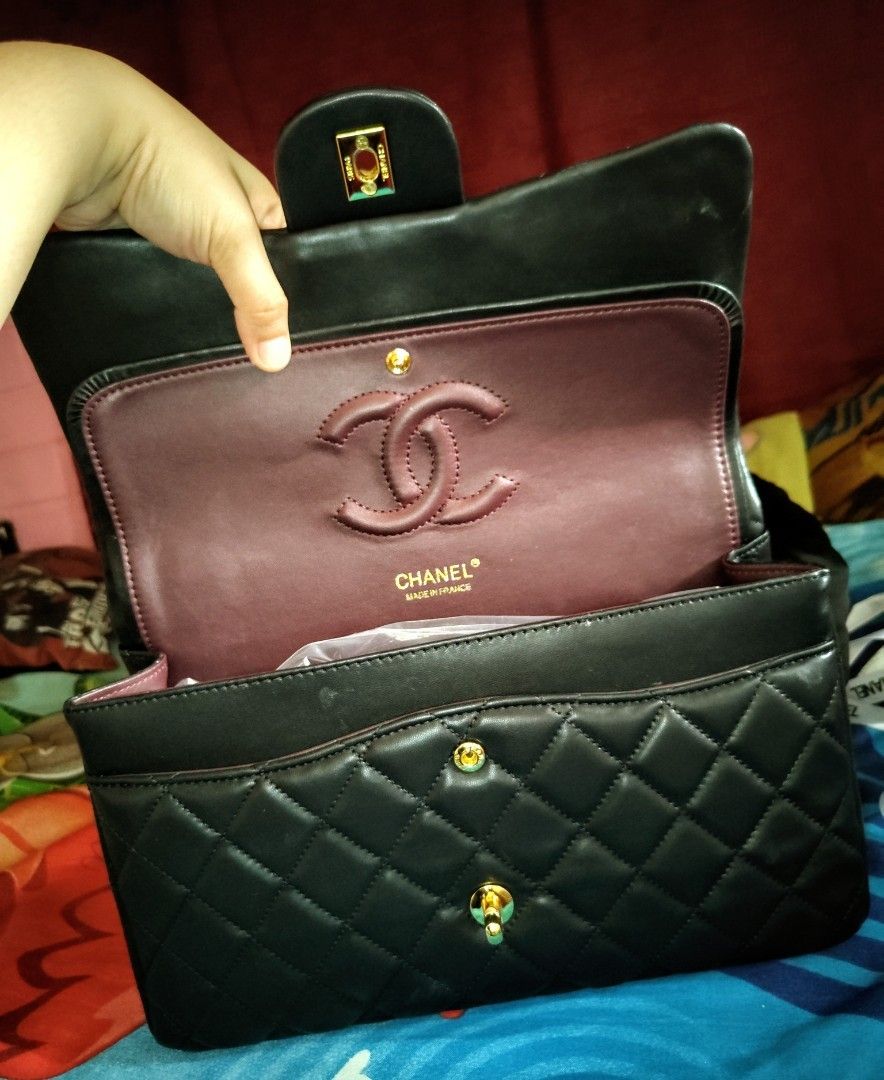 BNEW CHANEL DOUBLE FLAP MEDIUM LEATHER SHOULDER BAG (Category: Luxury Bags & Wallets) located in Manila. Submitted by blessap26genmerch (Listing ID 1305572551, Image 2). Description: MADE IN FRANCE NAKAPLASTIC PA WITH BOX RIBBON DUST BAG LEATHER MATERIAL NON TARNISHING METAL.