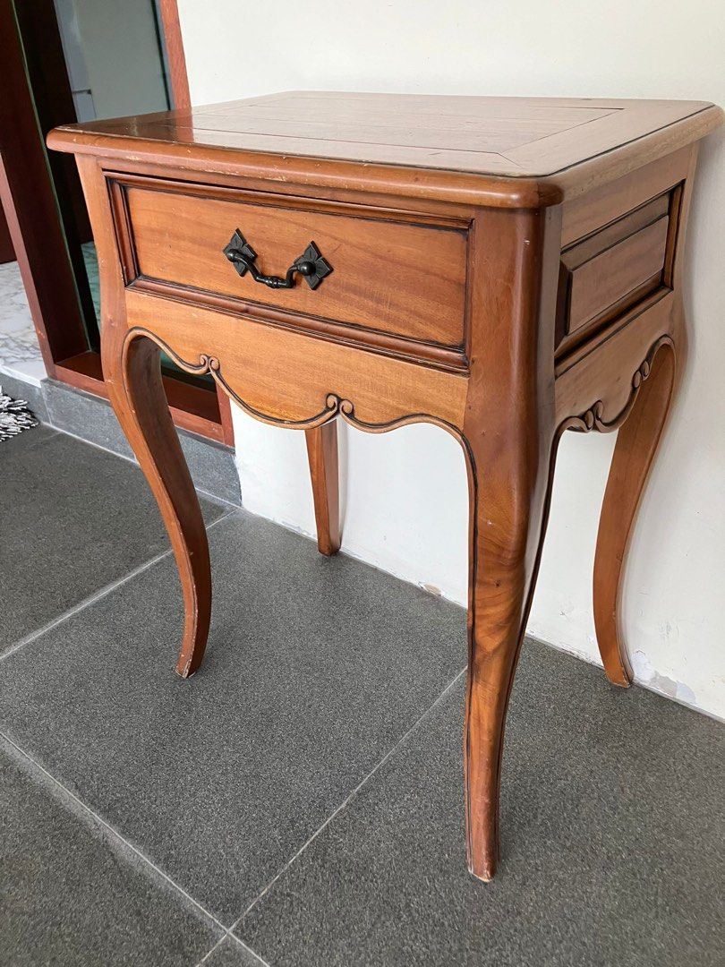 Solid wood table (Category: Tables & Sets) located in Singapore. Submitted by five6seven8 (Listing ID 1305622912, Image 2). Description: Solid wood table DM for dimensions .