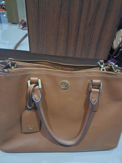 (Kategori: ) berada di . Dikirim oleh Shopaaa_queen (ID iklan 1305625998, Gambar 1). Deskripsi: .