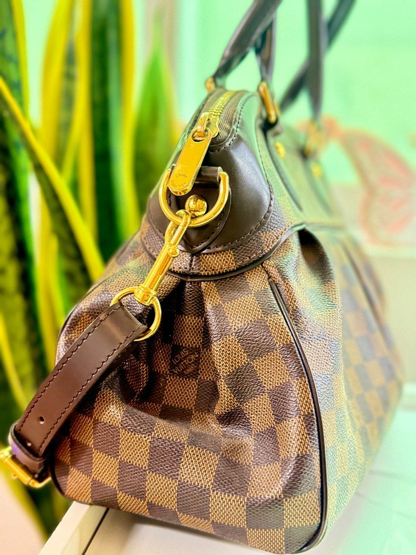 Louis Vuitton Trevi (Category: Luxury Bags & Wallets) located in Cainta. Submitted by thekikaymachine (Listing ID 1305594022, Image 3). Description: Mm size with dust bag.