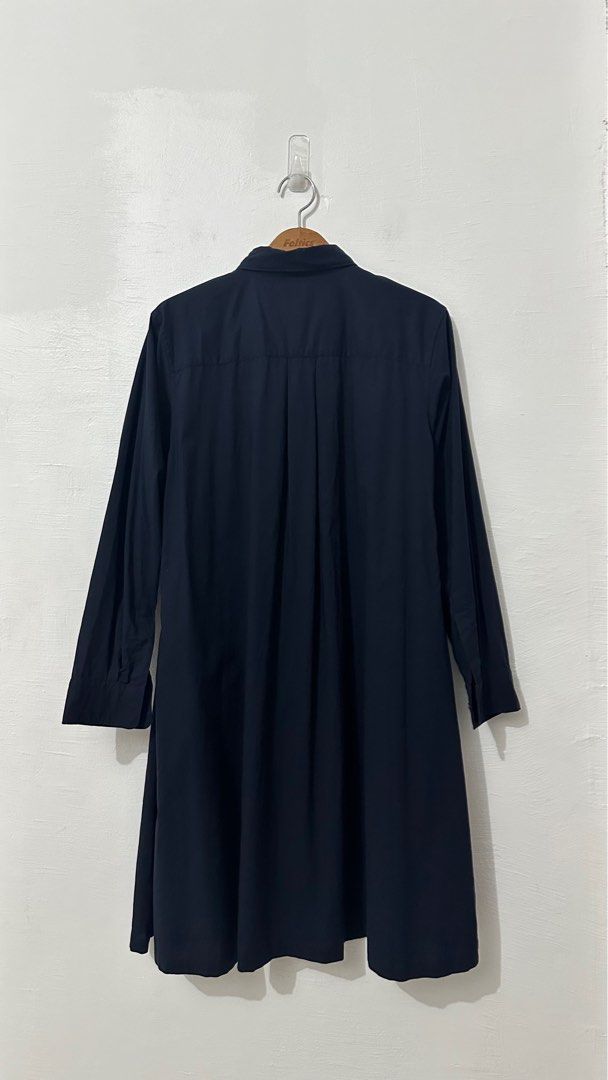 Uniqlo button up dress (Category: Dresses) located in Cordova. Submitted by thedecluterrer (Listing ID 1305565136, Image 3). Description: .