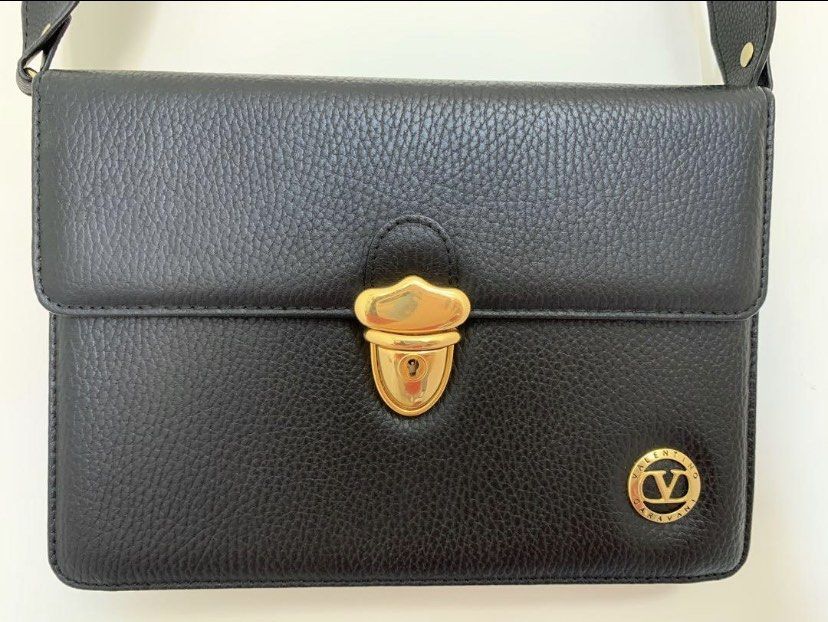 Valentino Garavani Bag (Category: Luxury Bags & Wallets) located in Manila. Submitted by dashlux (Listing ID 1305590249, Image 2). Description: ✨Item will be ship out around August since I’m currently cout of the country. But can reserve now. Rare item 🍂 Up for grabs now 💕 Sure buyers only please ✨ .
