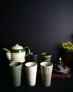 Vintage Miyama Kiln Yumeki Tea Set of 5 Pottery Tea Cups and Tea Pot