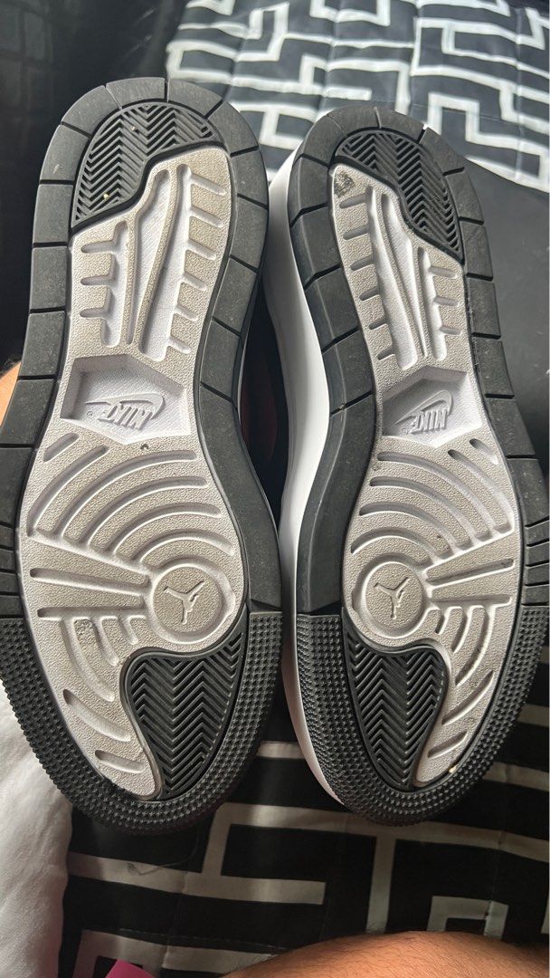 WMNS Air Jordan 1 Elevate Low (Category: Sneakers) located in Quezon City. Submitted by declutter2022_ (Listing ID 1305529324, Image 3). Description: FOR SALE: WMNS Air Jordan 1 Elevate Low Condition: 8.5/10 Size: WMNS Size US 8.5 Rfs: Decluttering Price: ₱3,500 slightly negotiable Meetup: Batasan Hills Area If courier; Buyer will shoulder shipping fee. .