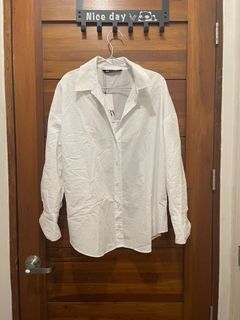 BNWT Zara white button down shirt
