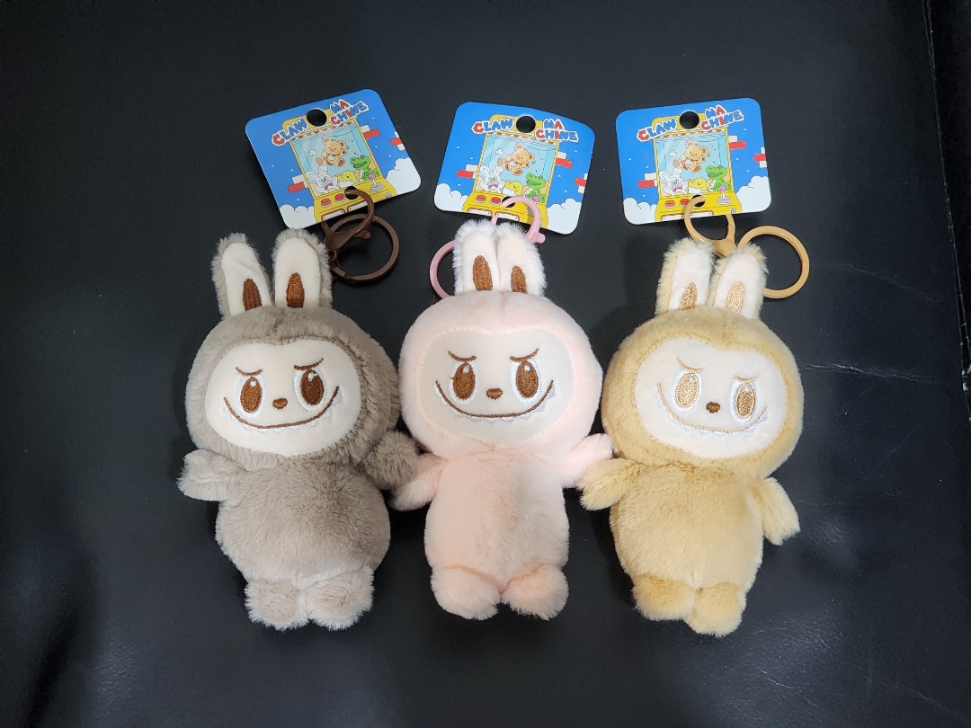 泰國直送 Popmart Labubu 掛飾 匙扣 keychain, 興趣及遊戲, 玩具 & 遊戲類 - Carousell