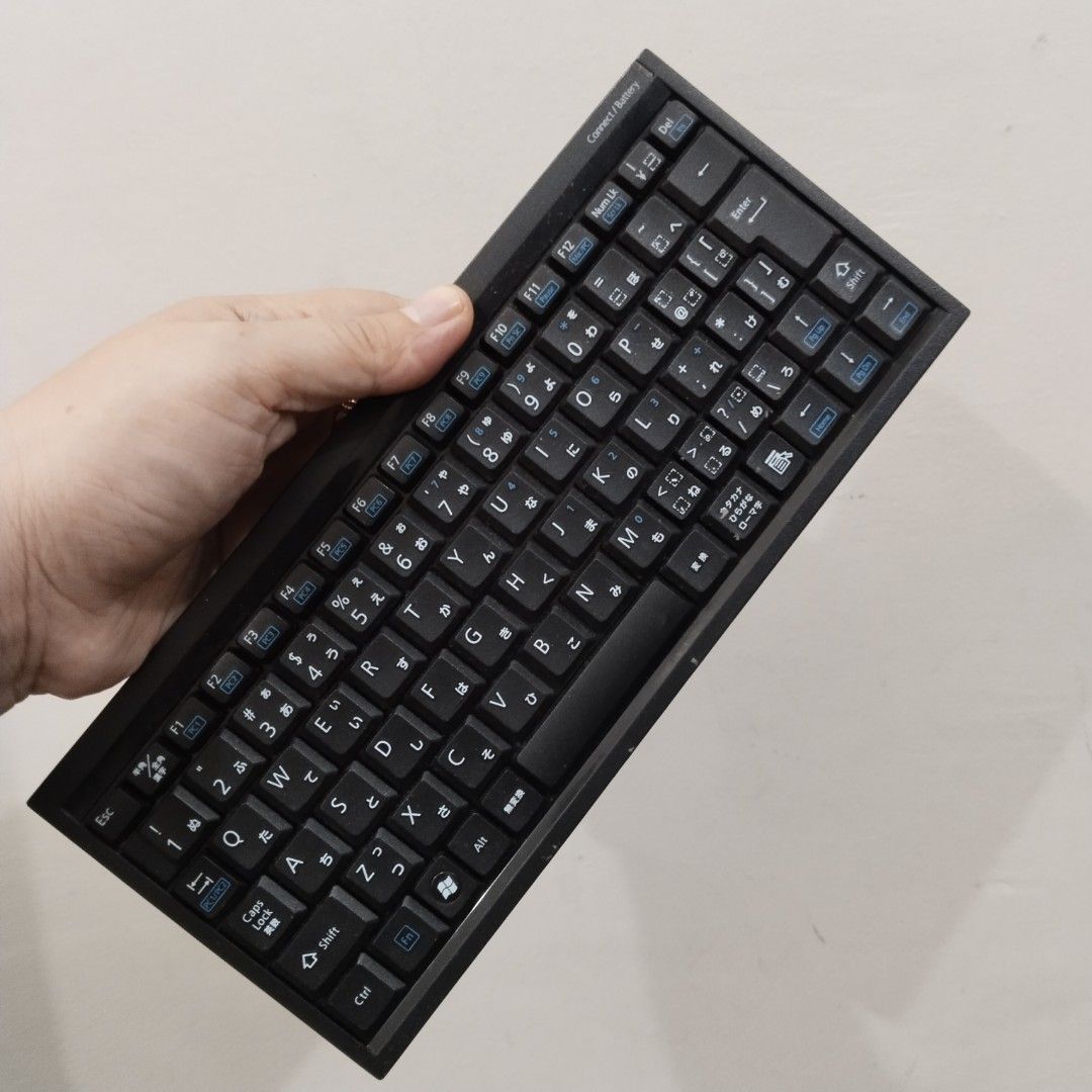 Affordable Elecom Bluetooth Keyboard 😍👌 #3 (Category: Computer Keyboard) located in Bulacan. Submitted by afford.japan (Listing ID 1305781214, Image 3). Description: Affordable Elecom Bluetooth Keyboard 😍👌 #3.