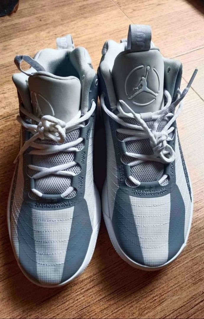 jordan jumpman 2021 gray