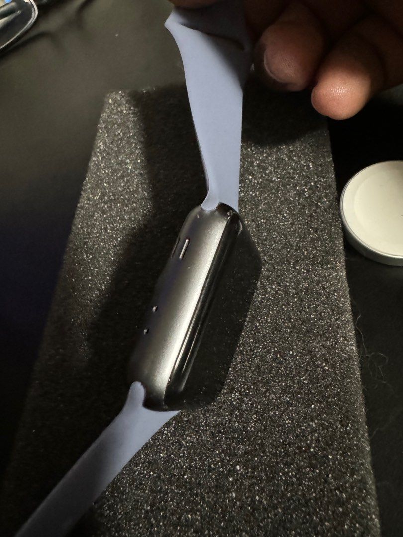 Apple Watch series 2 Nike 38mm GPS (Category: Wearables & Smart Watches) located in Pasig City. Submitted by leimeng888 (Listing ID 1305836344, Image 3). Description: Apple Watch series 2 Nike 38mm no charger no box no icloud lock GPS only.