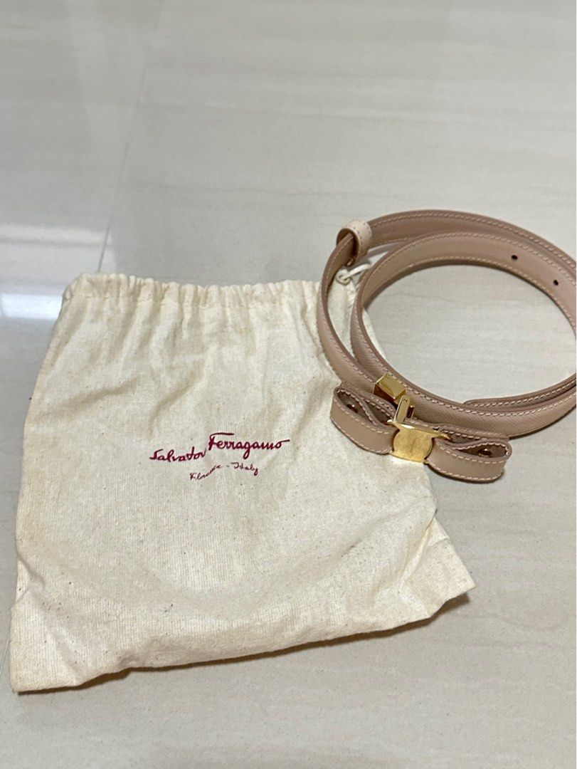 AUTHENTIC FERRAGAMO Vera Bow Belt, Luxury, Accessories on  display picture 3