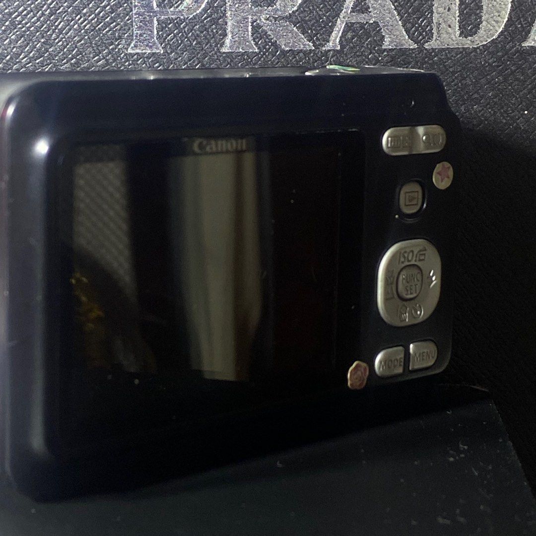 Canon DigiCam (Category: Cameras) located in Muntinlupa City. Submitted by yvnmrk (Listing ID 1305801075, Image 2). Description: #DCMPHForSale ✶ . . . wts · lfb · ph ✶ 𓂋 Canon PowerShot A480 🎀 ╰ NOT READY TO USE REPAIR FIRST BUT FUNCTIONAL ╰ 850 PHP ( negotiable ) ╰ 3.3x optical zoom ╰ 10 megapixels ╰ flash n zoom working ╰ all buttons working ╰ UNIT ONLY! ╰ uses 2AA battery + SD card ! ╰ will send more sample shot to sure buyer 💘 ‼️ISSUE ‼️ -