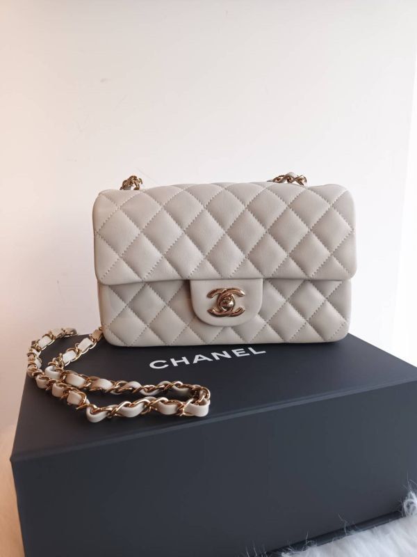 Chanel cf 20cm deals