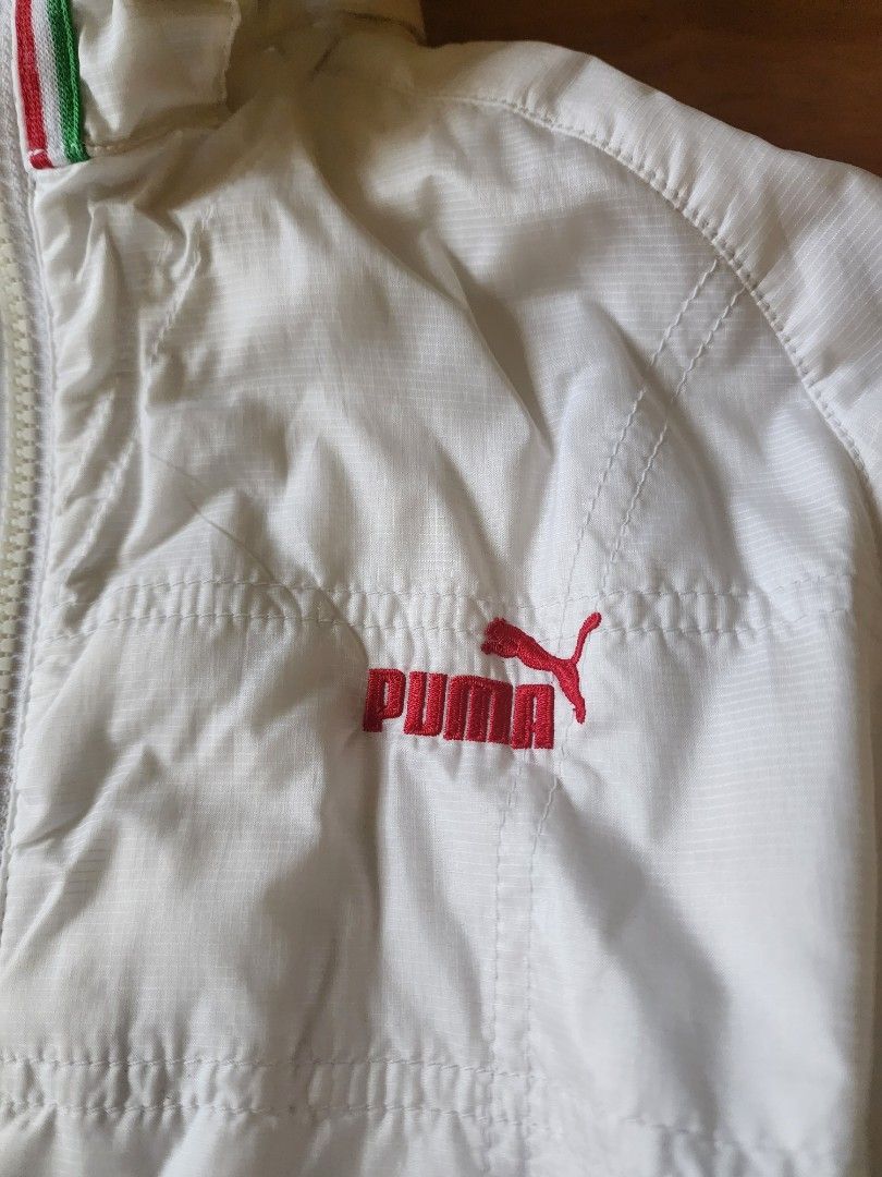 Classic Puma x Ferrari hooded rain jacket (Category: Activewear) located in Antipolo. Submitted by saslbs (Listing ID 1305803096, Image 2). Description: ❤️Classic and Rare Puma x Ferrari hooded rain jacket in good condition. Hood is removable. Perfect for collectors. 6k Payment thru g-cash. Delivery thru Lbc or lalamove care of buyer..