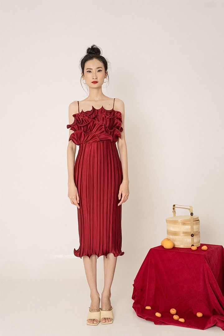 claude pleated dress Claude burgundy red pleated petal origami midi dress wedding guest cny,  Women's Fashion, Dresses & Sets, Dresses on Carousell