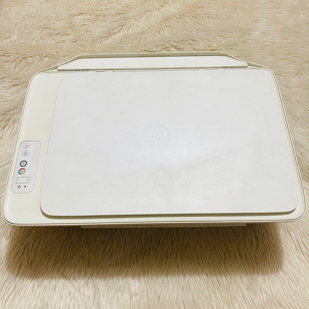 DeskJet Ink Advantage 2336 All-in One Printer (Category: Printers, Scanners & Copiers) located in Manila. Submitted by jinariii (Listing ID 1305829810, Image 3). Description: ▫️Well used ▫️Personal printer ❗️Not printing, not sure anong issue. No time to have it check since then ▫️comes with box 🤝open for swap 💰MOP: BPI | Maribank | MAYA | GCash.