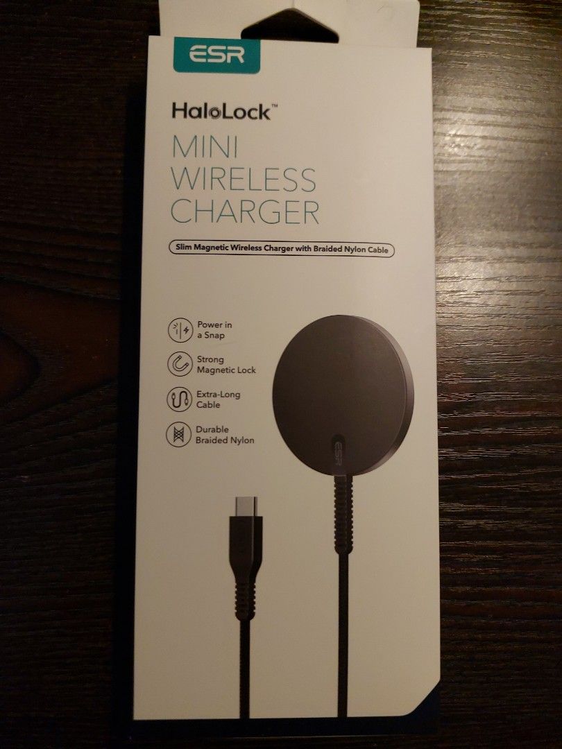 Esr HaloLock Mini Wireless Charger (Category: Chargers & Cables) located in Caloocan City. Submitted by albert12267 (Listing ID 1305689867, Image 1). Description: Esr HaloLock Mini Wireless Charger brand new.