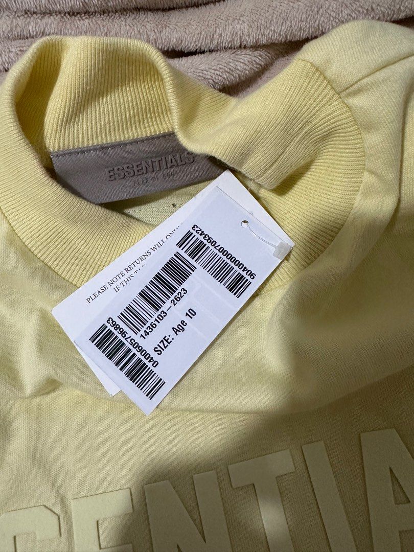 Essentials Fear of God (Category: Tshirts & Polo Shirts ) located in Quezon City. Submitted by rhiri16 (Listing ID 1305768515, Image 3). Description: Selling Essentials Fear of God Sz Age 10.