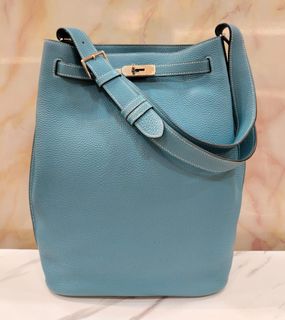 (Kategori: ) berada di . Dikirim oleh kiano_shoes (ID iklan 1305794410, Gambar 1). Deskripsi: .