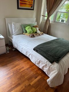(Category: ) located in . Submitted by juleodenile (Listing ID 1305778909, Image 1). Description: .