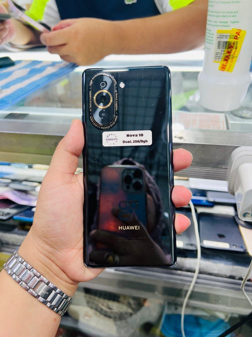 Huawei Nova 10 256gb Global FU (Category: Huawei) located in San Juan City. Submitted by javedsgadgetshop (Listing ID 1305805862, Image 1). Description: OPEN FOR INSTALLMENT VIA CREDIT CARD/GGIVES/SPAY/BILLEASE & SWAP/TRADE-IN! WE BUY AND SELL ( ANYKINDS OF UNIT BINIBILI PO NAMIN)! PTPA : Padelete po f bawal Read ❗️Onhand ‼️ Huawei Nova 10 •256gb •NTC Variant •Good batt health •Sim 1 Smart •95% Smoothness •No hidden issue | No Repaired •100% Auth